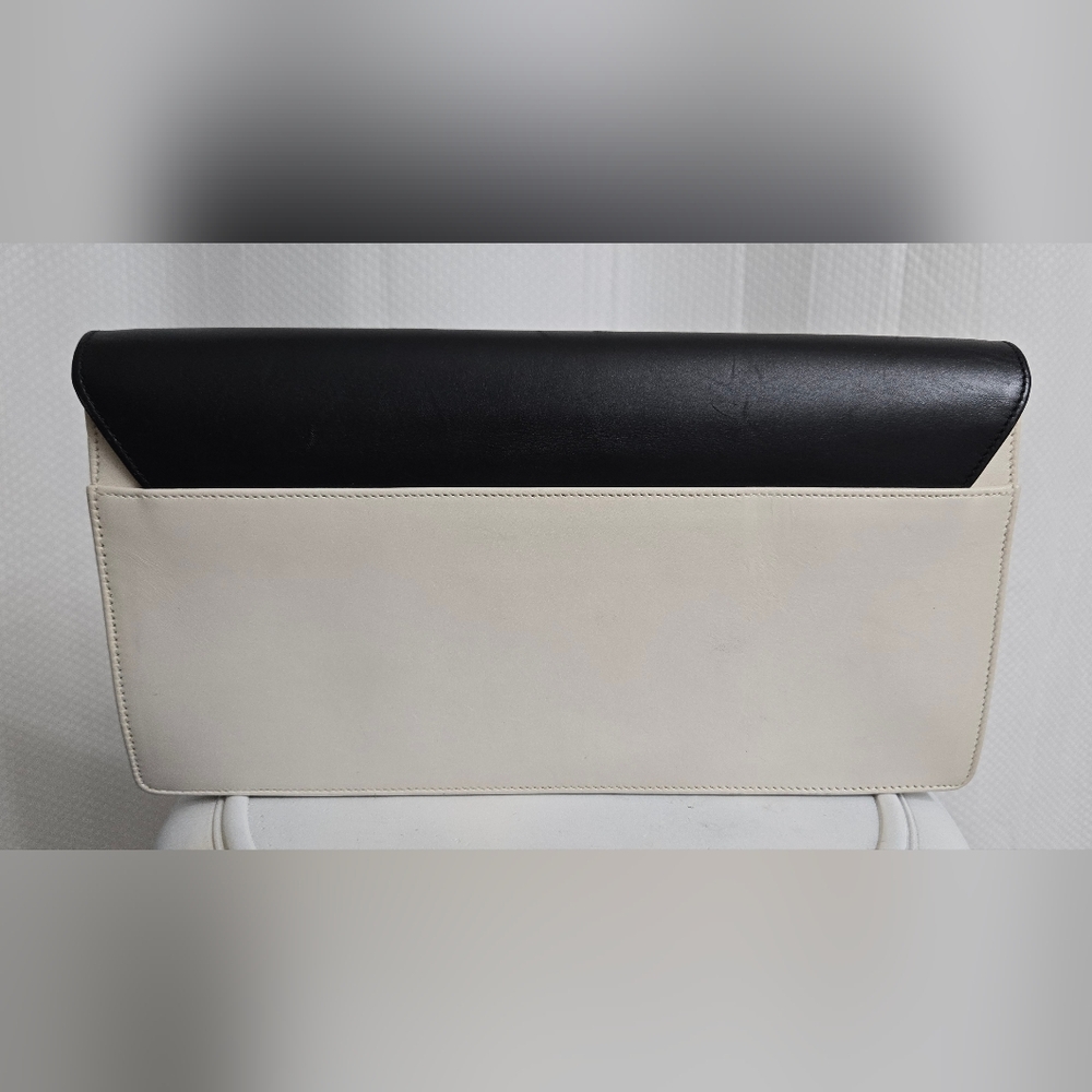 EUC YSL Saint Laurent Clutch Cream and Black Bicolor Leather w/ Chain Insert - Picture 3 of 11